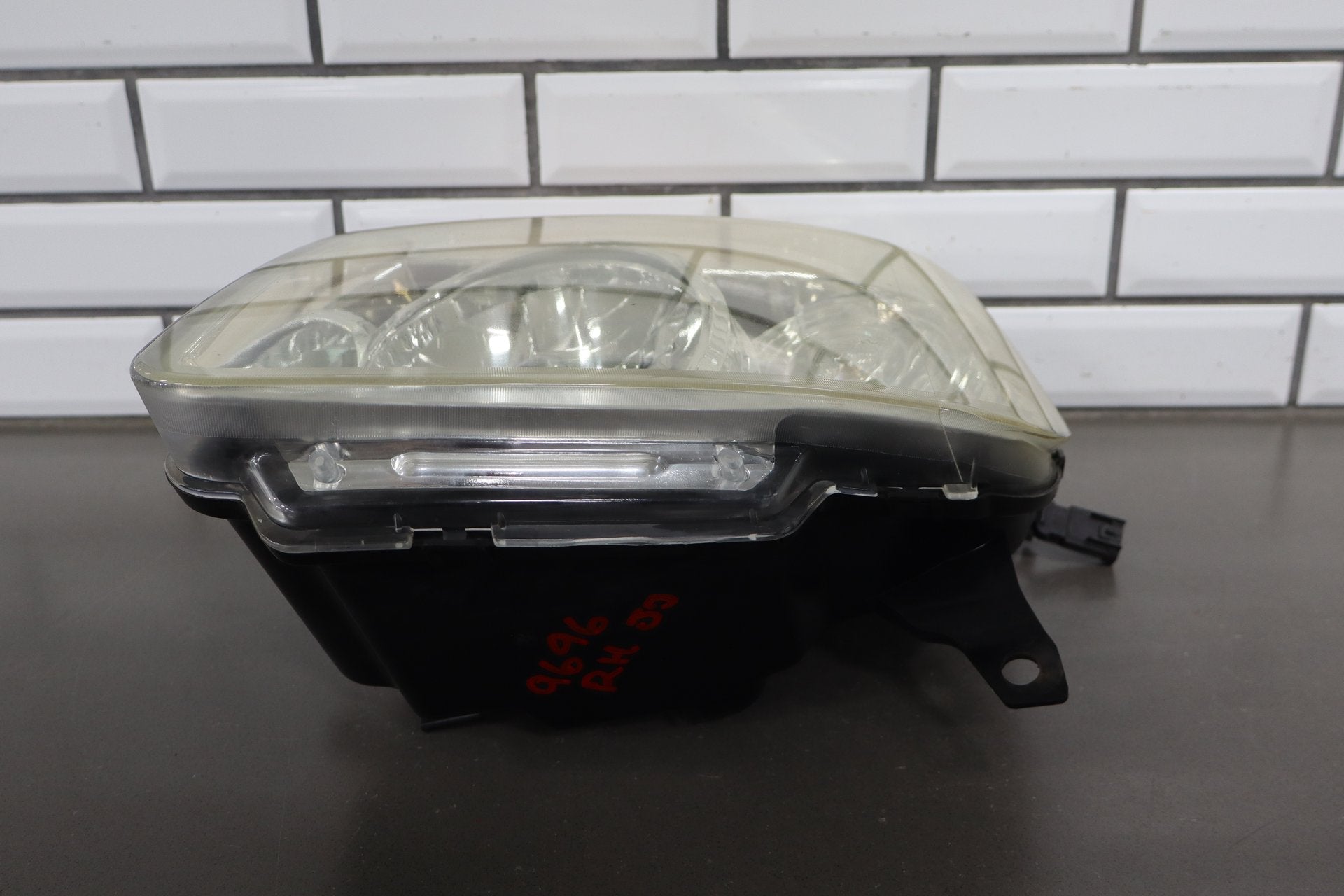 2007-2014 GMC Yukon Headlamp Set Pair Left/Right Aftermarket Replacements
