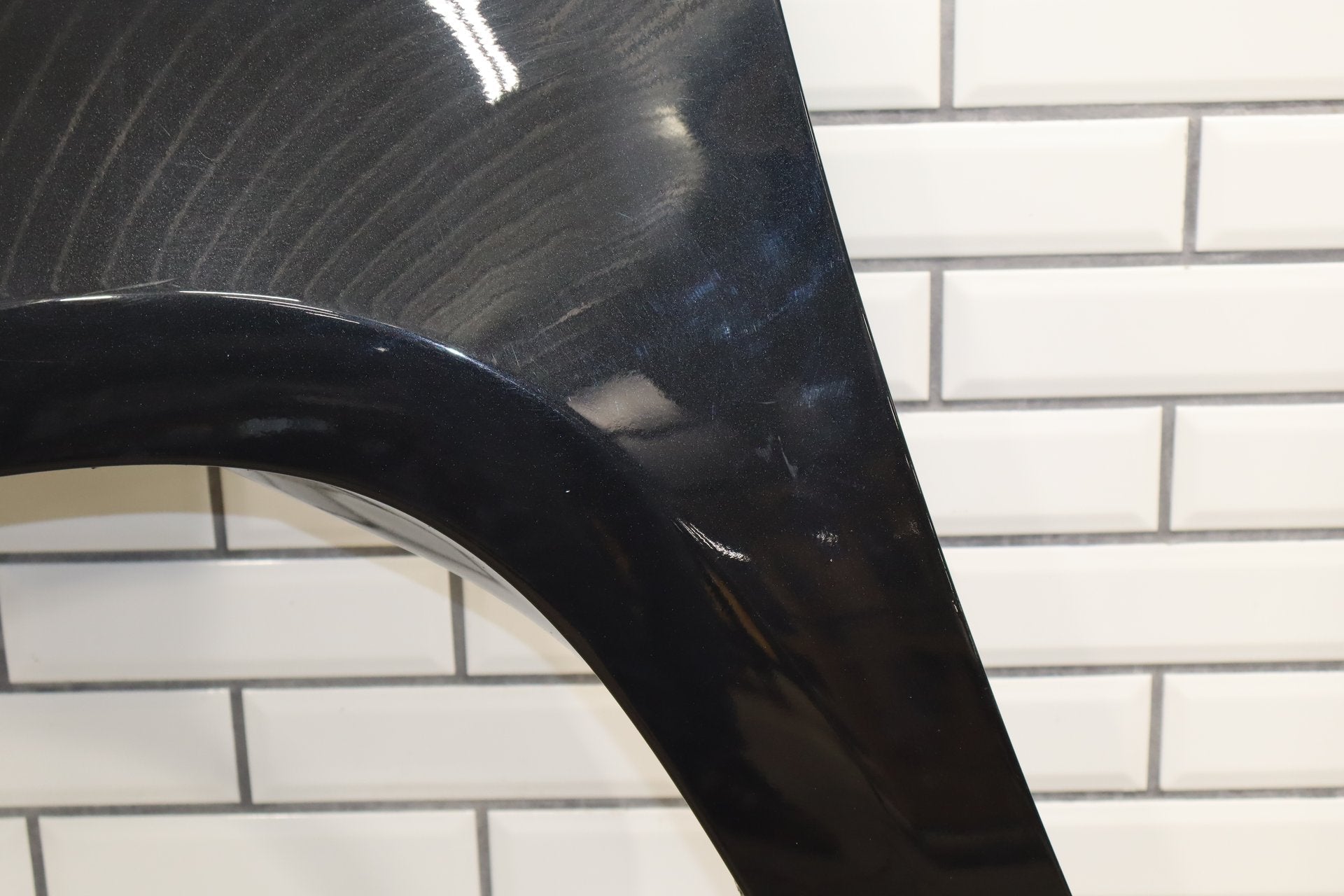 2007-2014 GMC Yukon Left Fender 25819550 Carbon Black 58 25819550