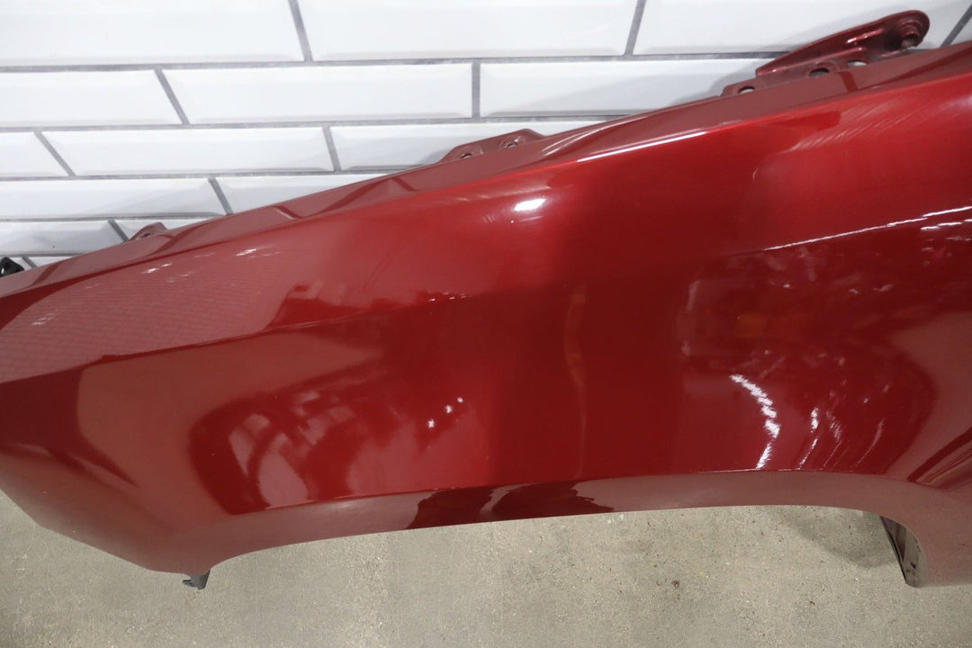 2007 - 2014 GMC Yukon Left Fender 25819550 Red 80U 25819550