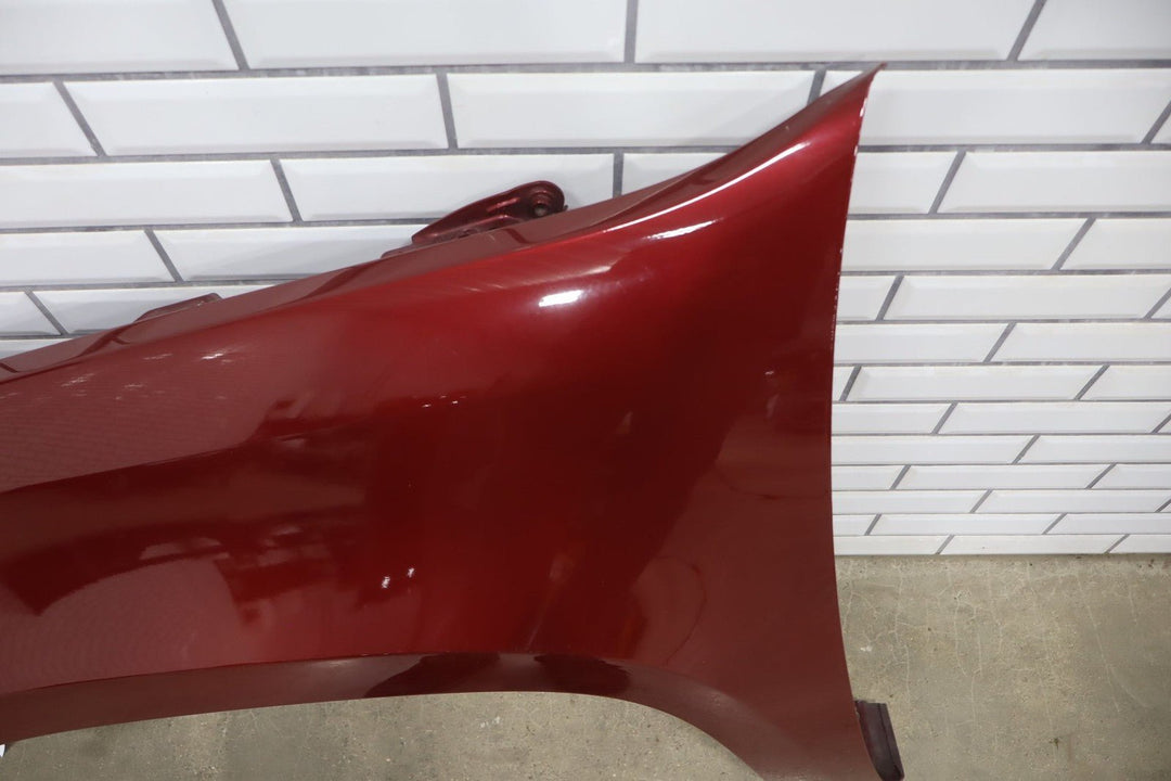 2007 - 2014 GMC Yukon Left Fender 25819550 Red 80U 25819550