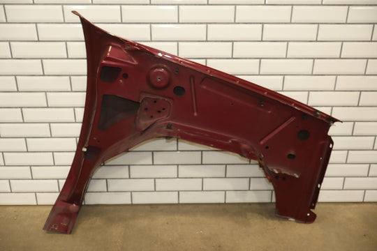 2007 - 2014 GMC Yukon Left Fender 25819550 Red 80U 25819550