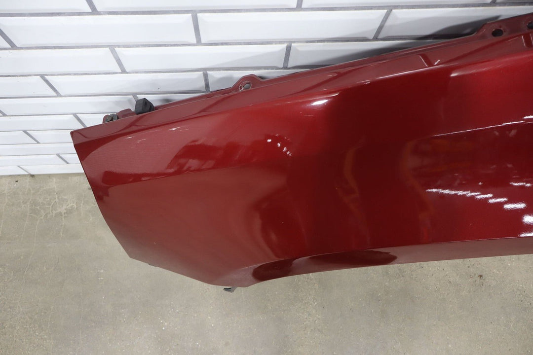 2007 - 2014 GMC Yukon Left Fender 25819550 Red 80U 25819550