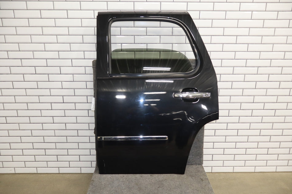 2007-2014 GMC Yukon Left Rear Door Carbon Black 58 22892597