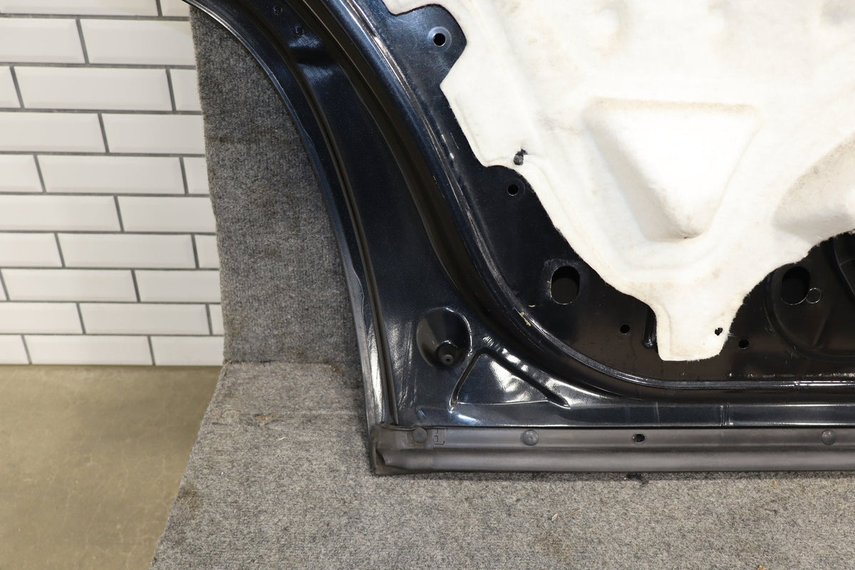 2007-2014 GMC Yukon Left Rear Door Carbon Black 58 22892597