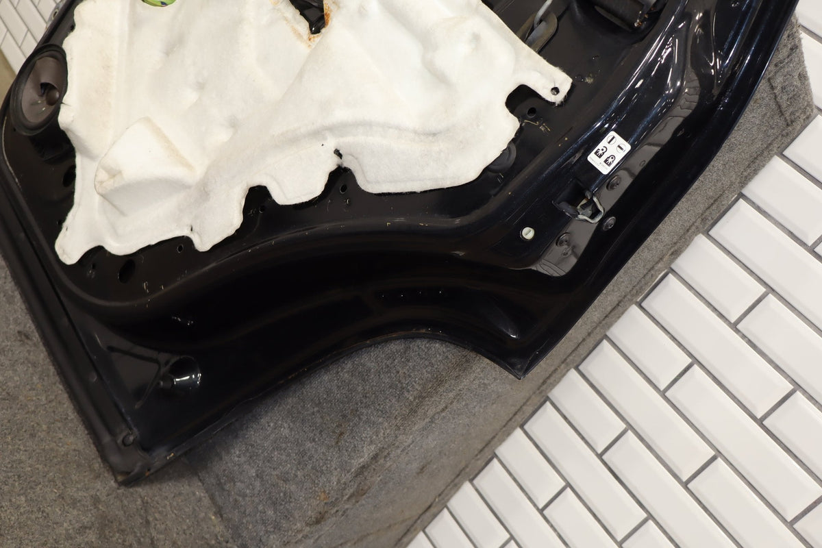 2007-2014 GMC Yukon Right Rear Door Carbon Black 58 22892598