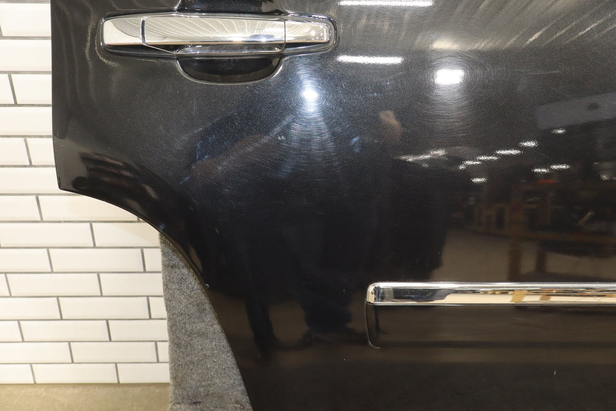 2007-2014 GMC Yukon Right Rear Door Carbon Black 58 22892598