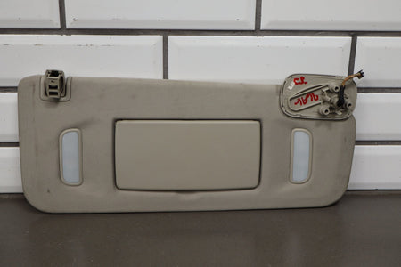 2007-2014 GMC Yukon Sun Visor Pair Illuminated Ebony 194