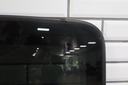 2007-2014 GMC Yukon Sunroof Glass Panel OEM 22815953