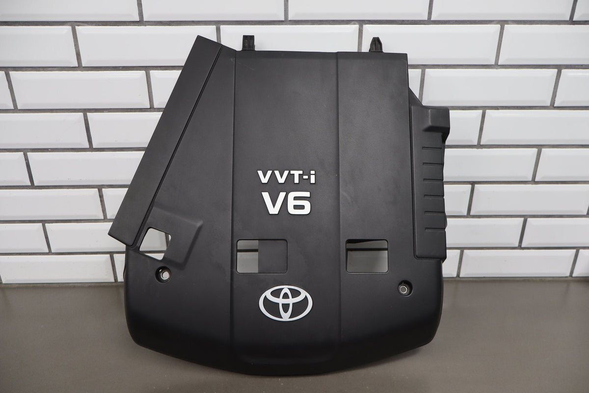 2007-2014 Toyota FJ Cruiser 4.0L Engine Cover OEM