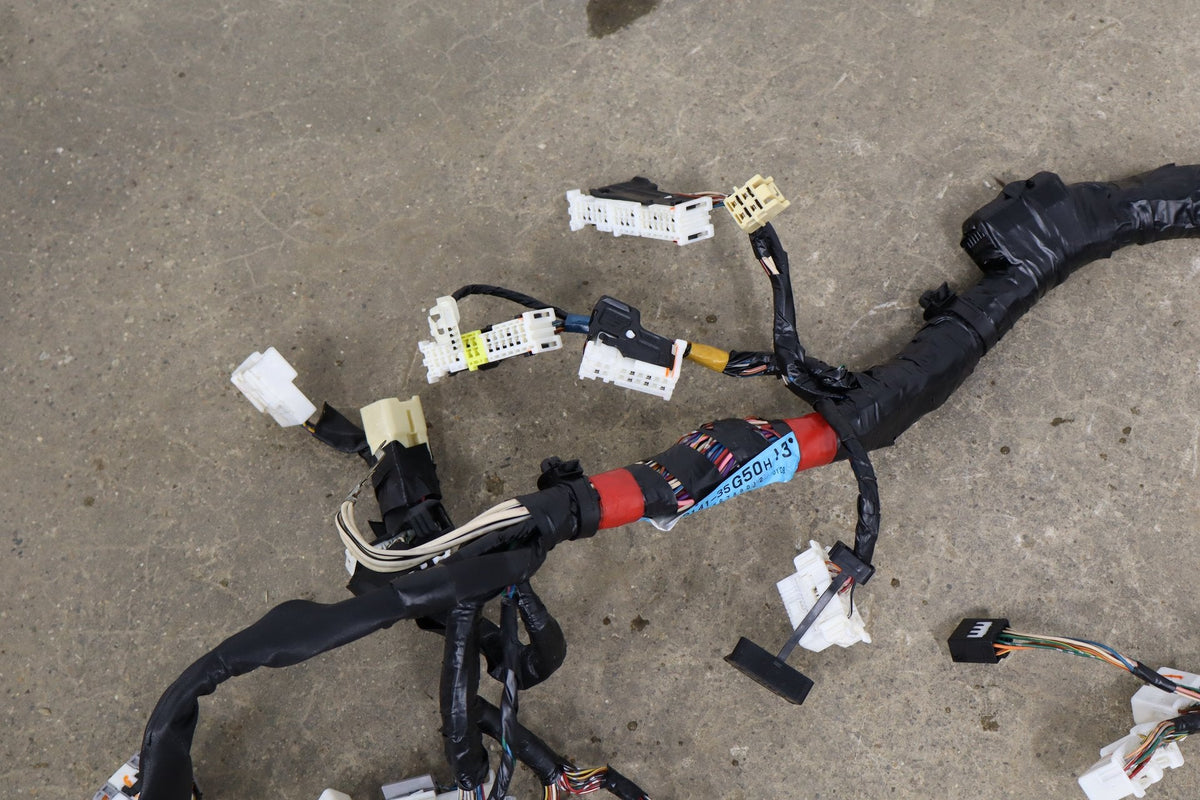 2007-2014 Toyota FJ Cruiser 4x2 Dash Wiring Harness OEM