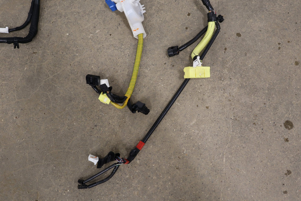 2007-2014 Toyota FJ Cruiser 4x2 Dash Wiring Harness OEM