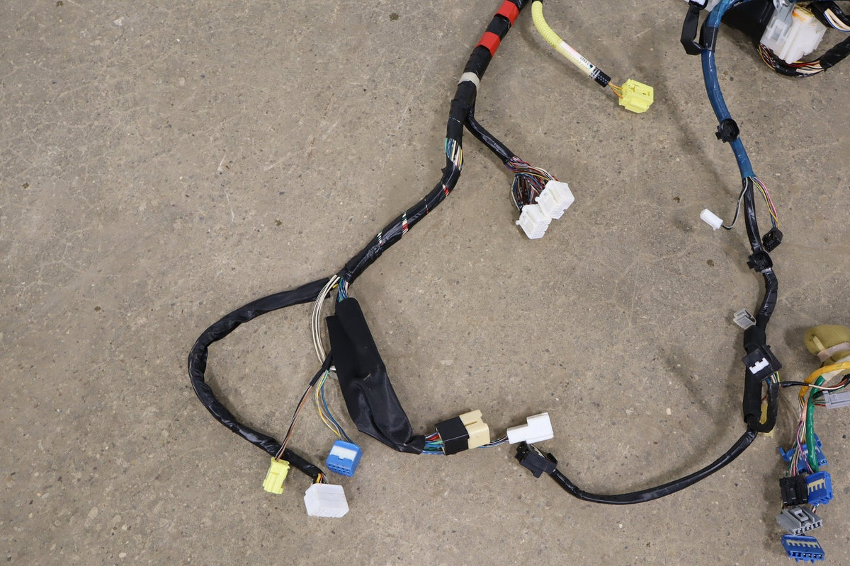 2007-2014 Toyota FJ Cruiser 4x2 Dash Wiring Harness OEM