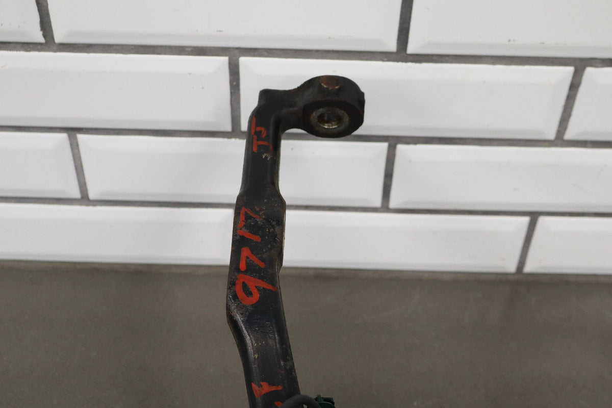 2007-2014 Toyota FJ Cruiser 4x2 RWD Left Front Spindle