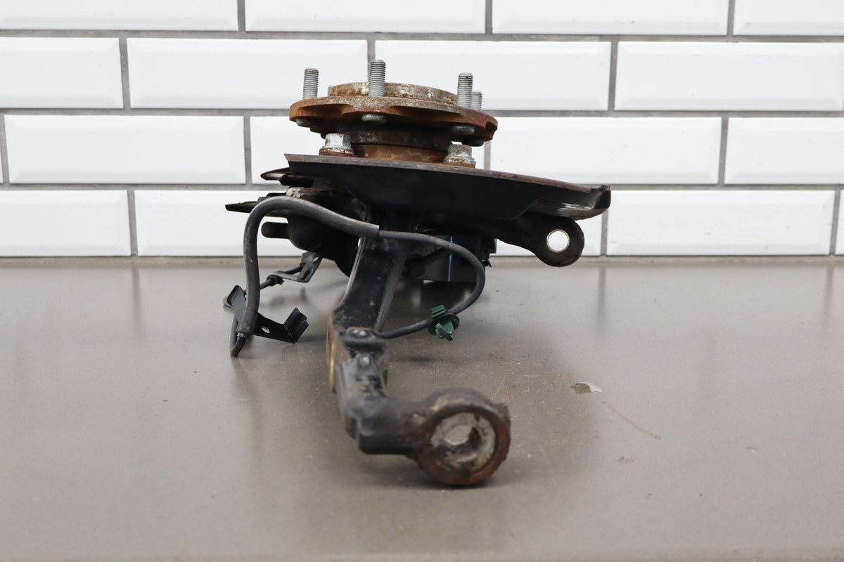 2007-2014 Toyota FJ Cruiser 4x2 RWD Left Front Spindle