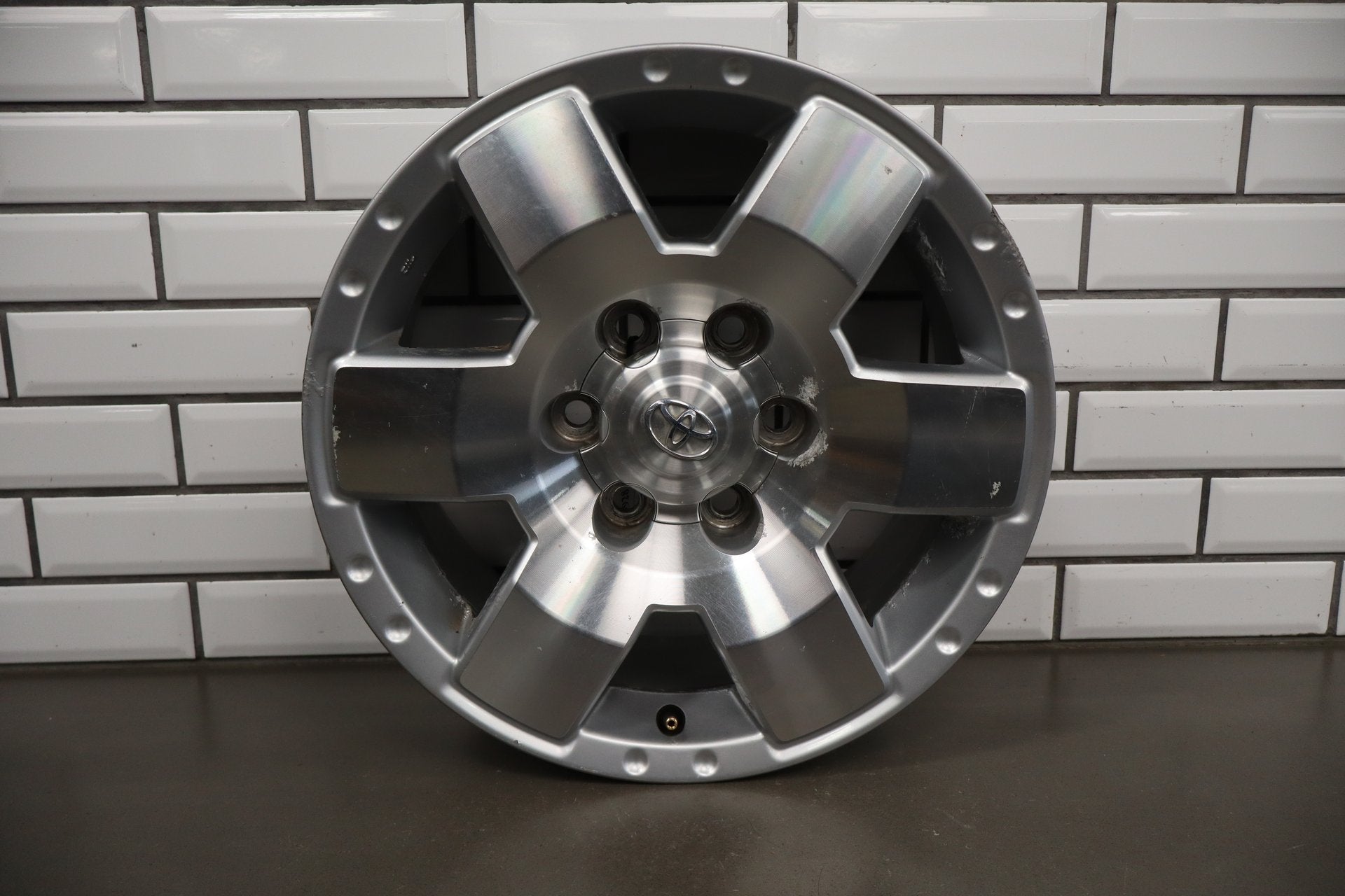 2007-2014 Toyota FJ Cruiser Alloy Wheel 4261135480 OEM