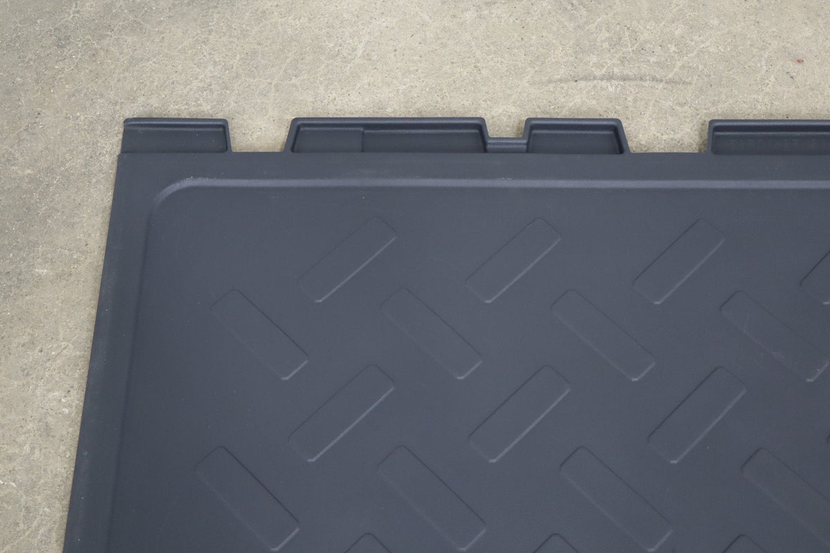 2007-2014 Toyota FJ Cruiser Cargo Cover OEM