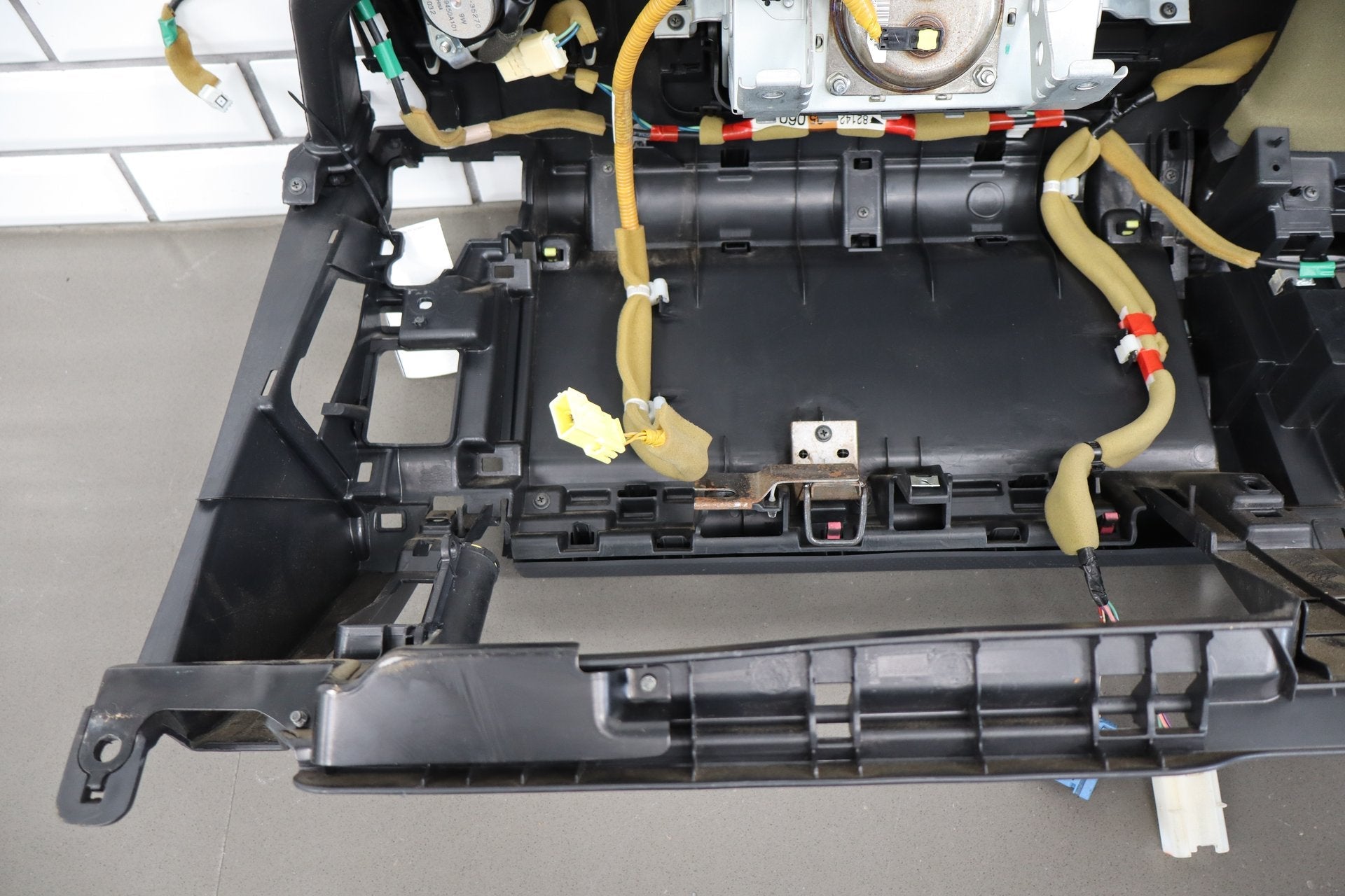 2007-2014 Toyota FJ Cruiser Dashboard Panel Assembly