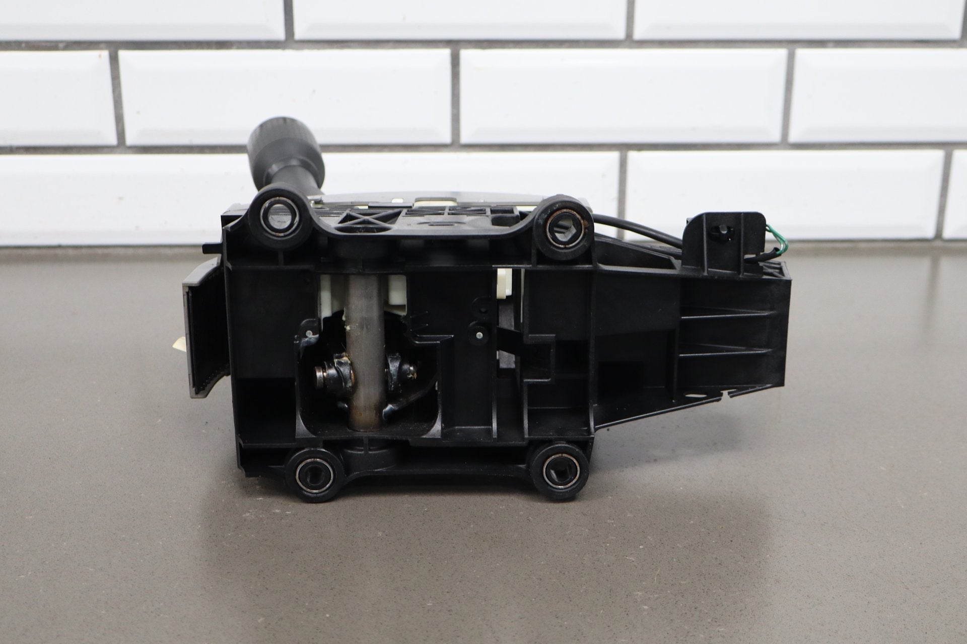 2007-2014 Toyota FJ Cruiser Floor Shifter OEM W/ Knob