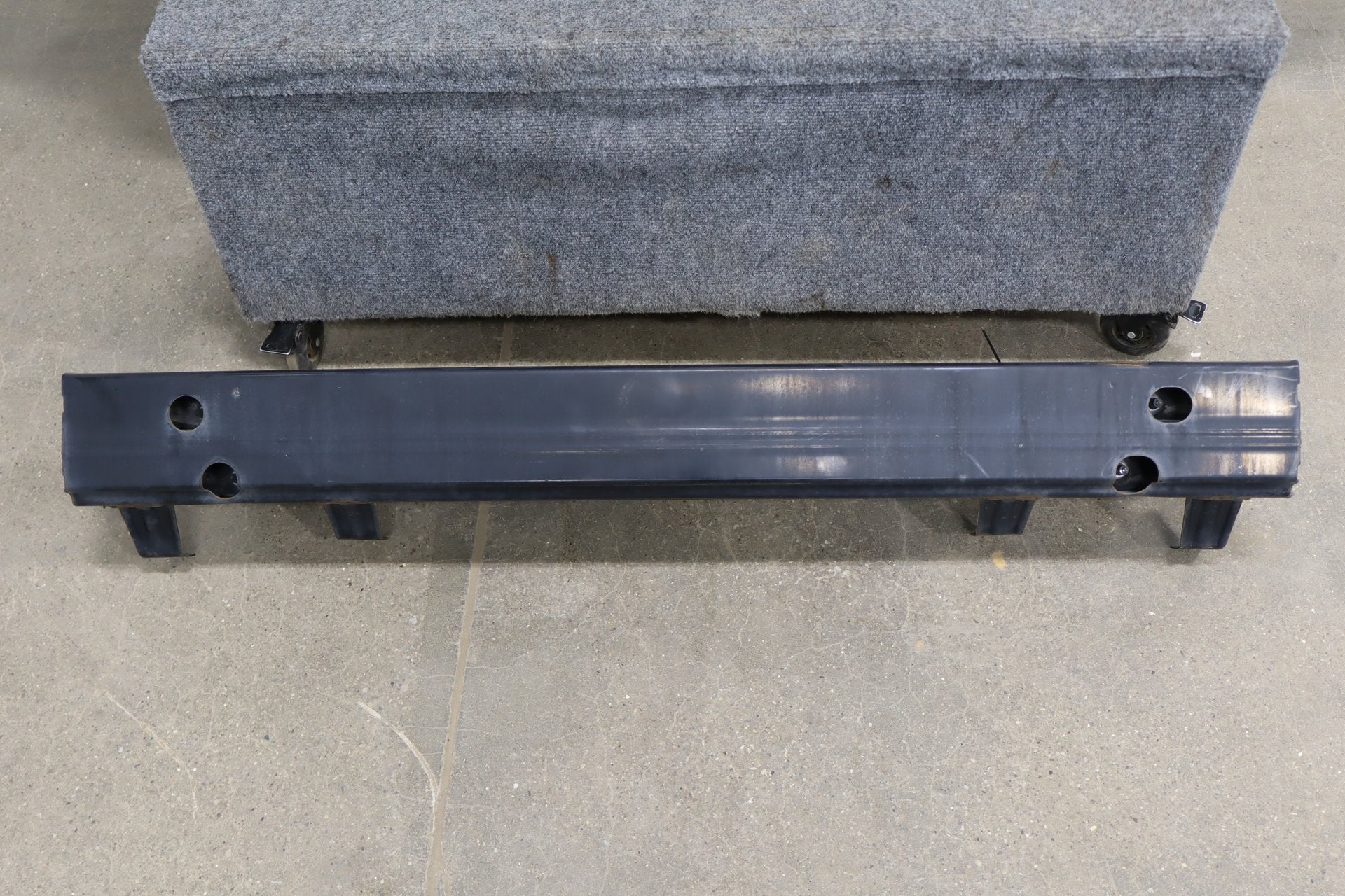 2007-2014 Toyota FJ Cruiser Front Bumper W/ Rebar OEM