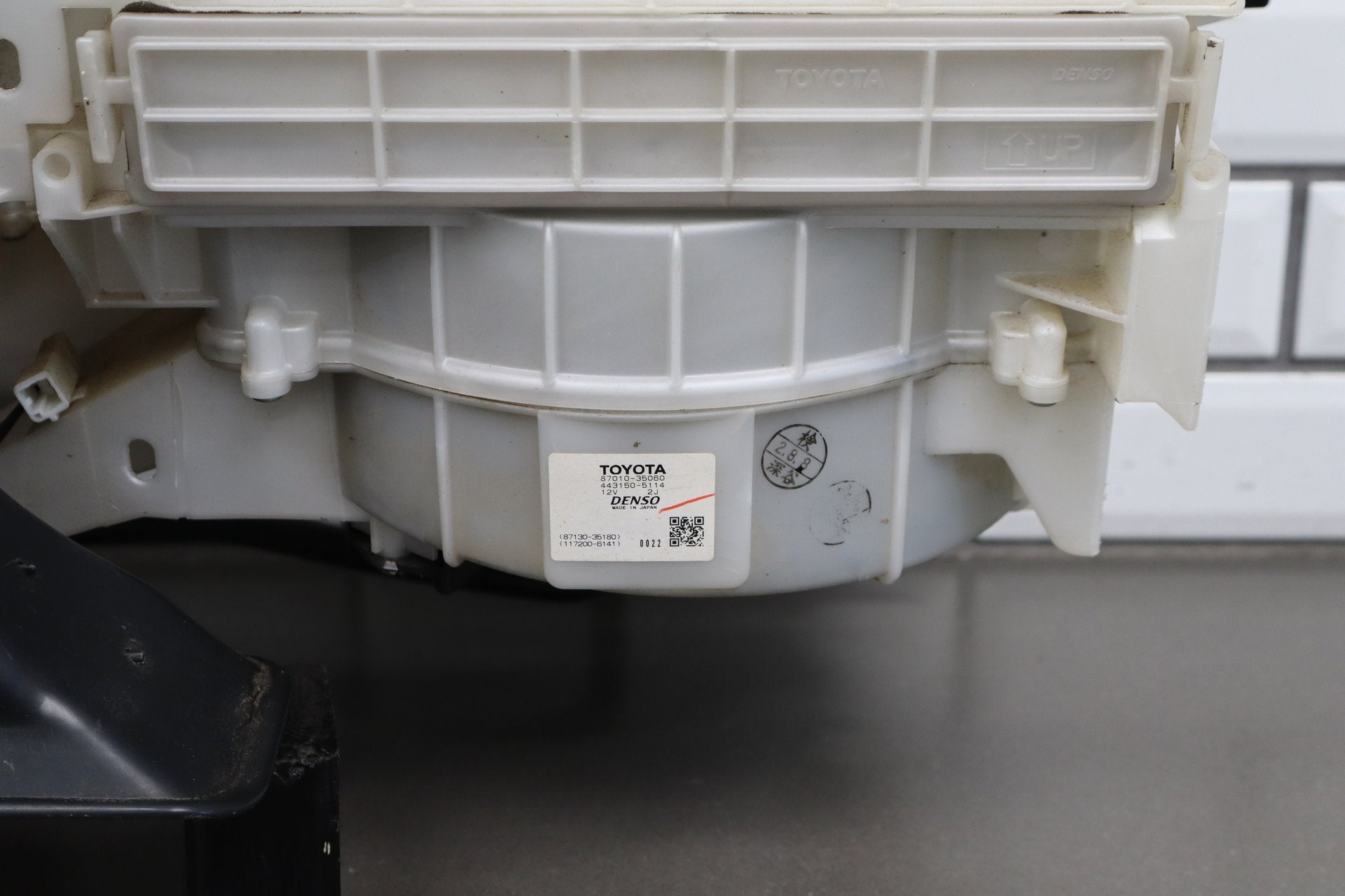 2007-2014 Toyota FJ Cruiser Heater Housing OEM