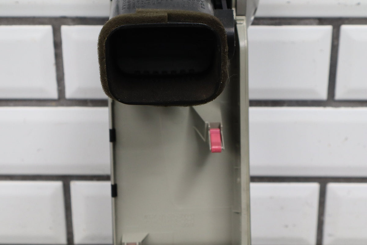 2007-2014 Toyota FJ Cruiser Left Dash Air Vent 5565035081 OEM