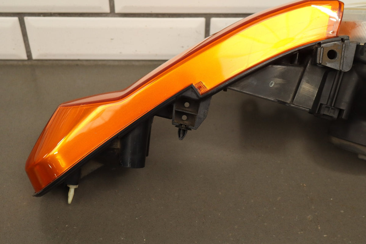 2007-2014 Toyota FJ Cruiser Left Driver Headlamp