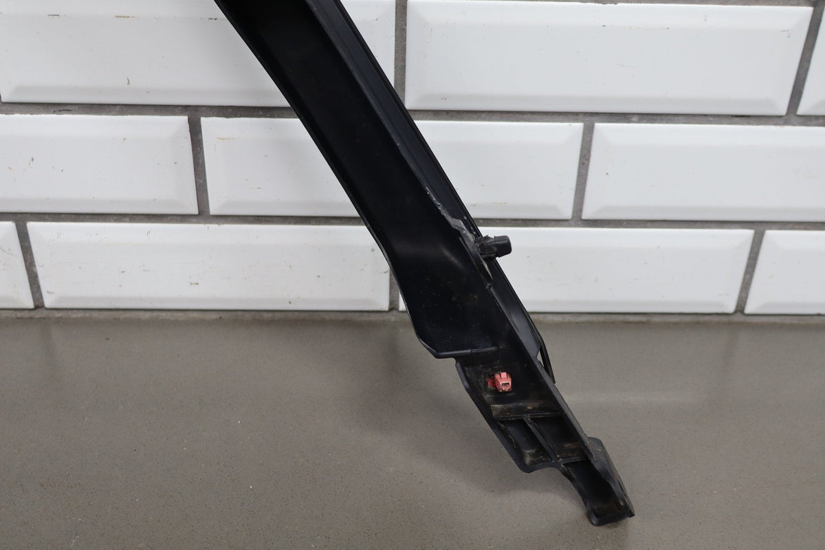 2007-2014 Toyota FJ Cruiser Left Rear Wheel Arch Moulding