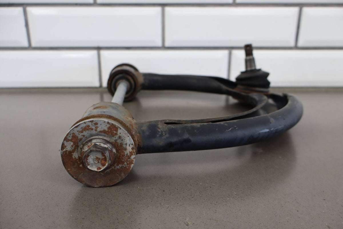 2007-2014 Toyota FJ Cruiser Left & Right Front Upper Control Arms OEM
