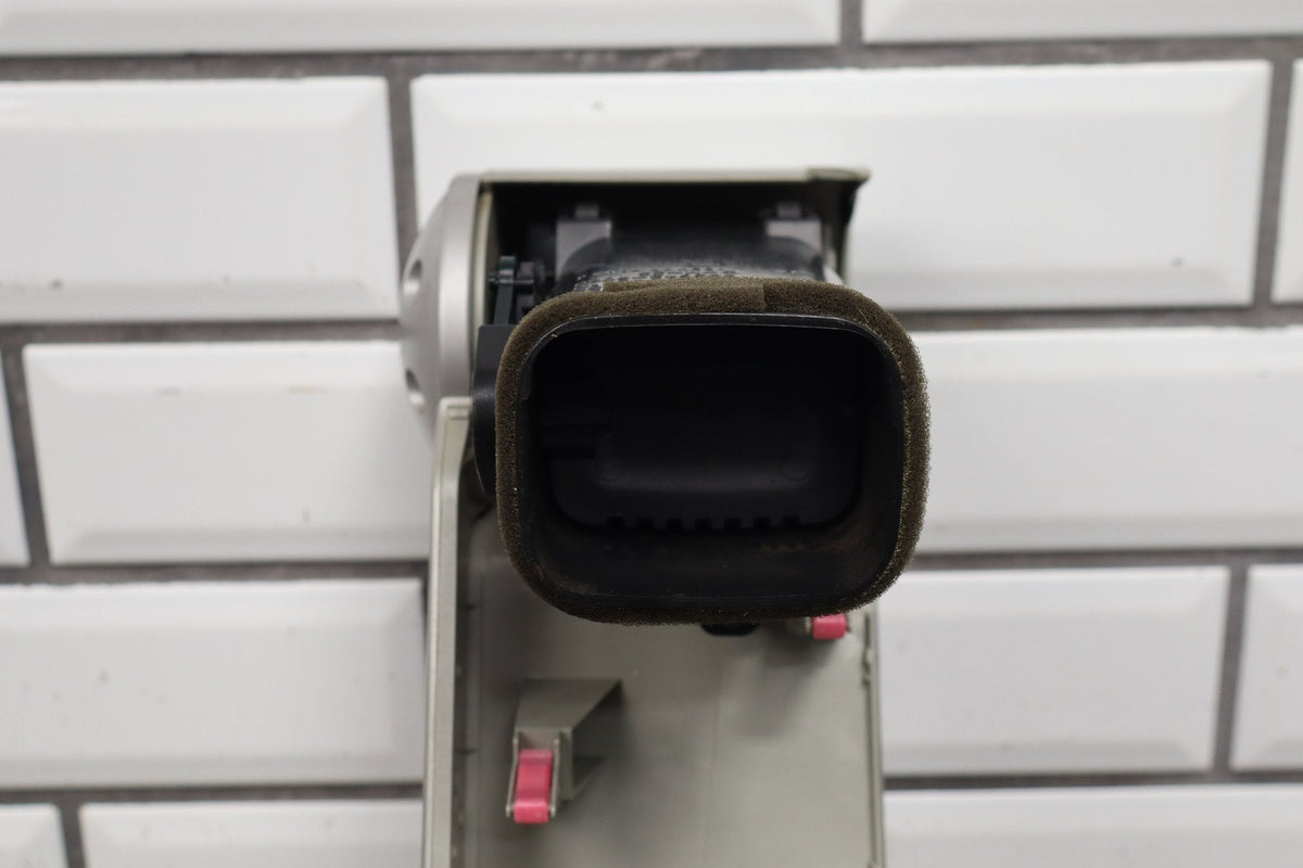 2007-2014 Toyota FJ Cruiser Right Dash Air Vent