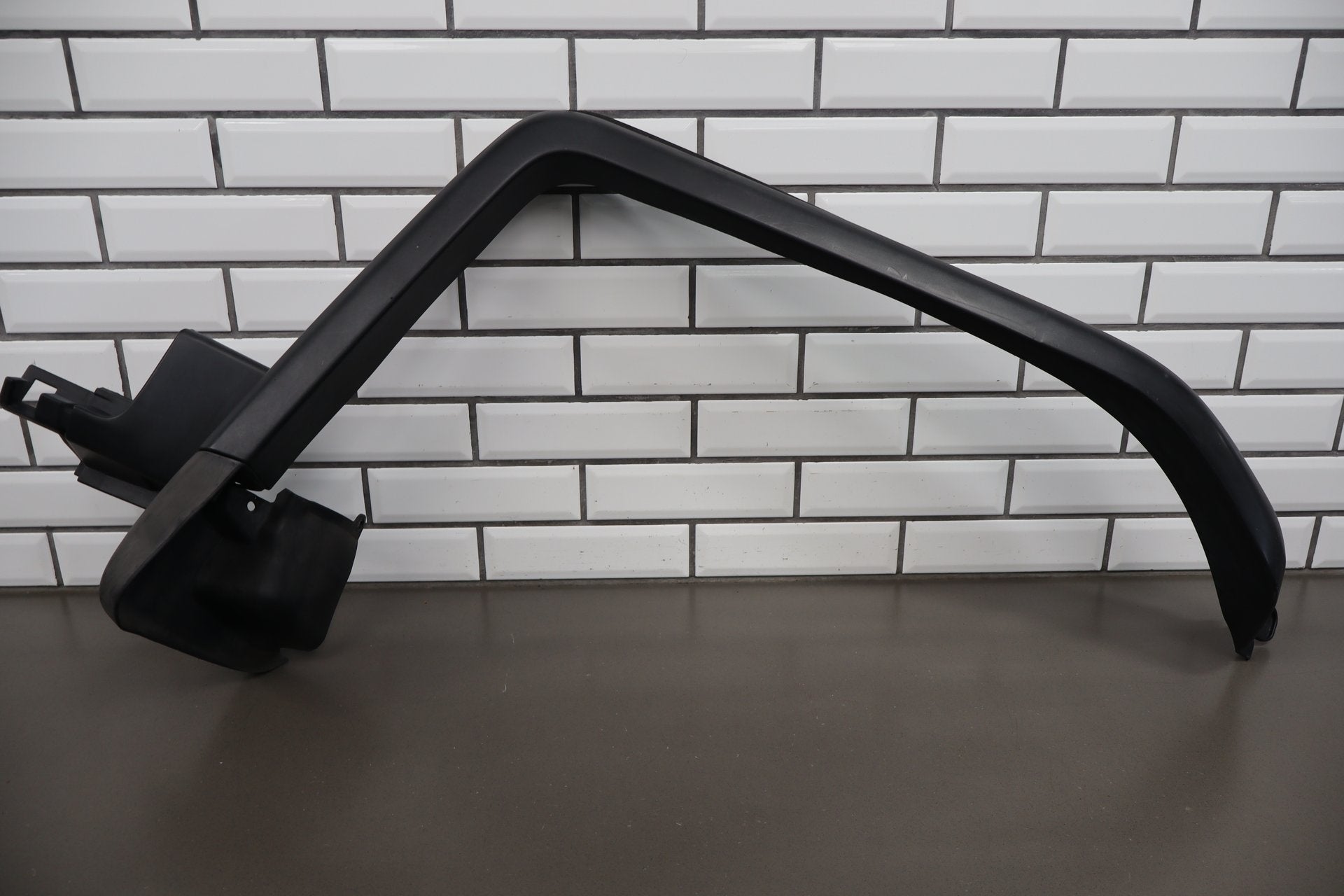 2007-2014 Toyota FJ Cruiser Right Fender Molding