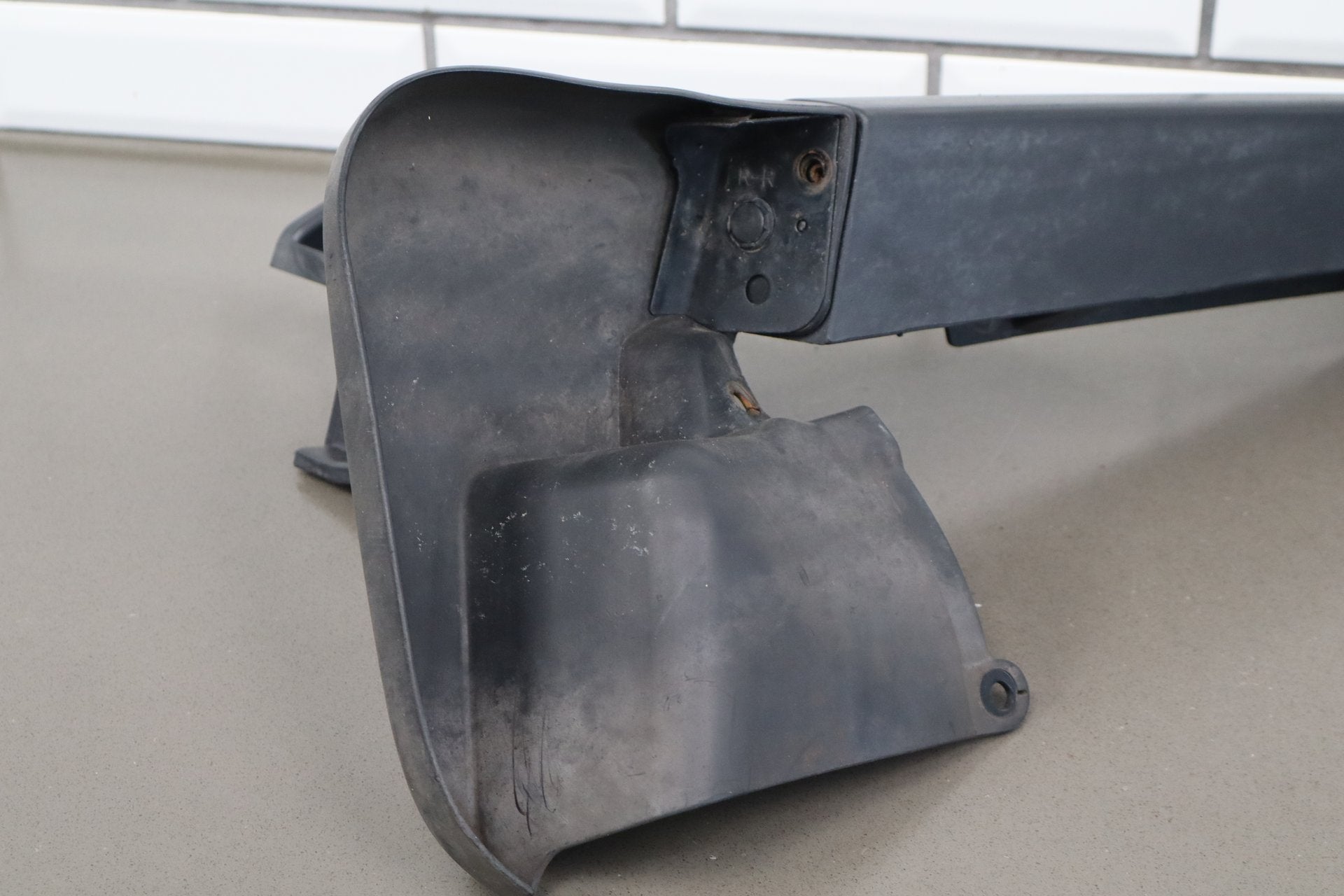 2007-2014 Toyota FJ Cruiser Right Fender Molding