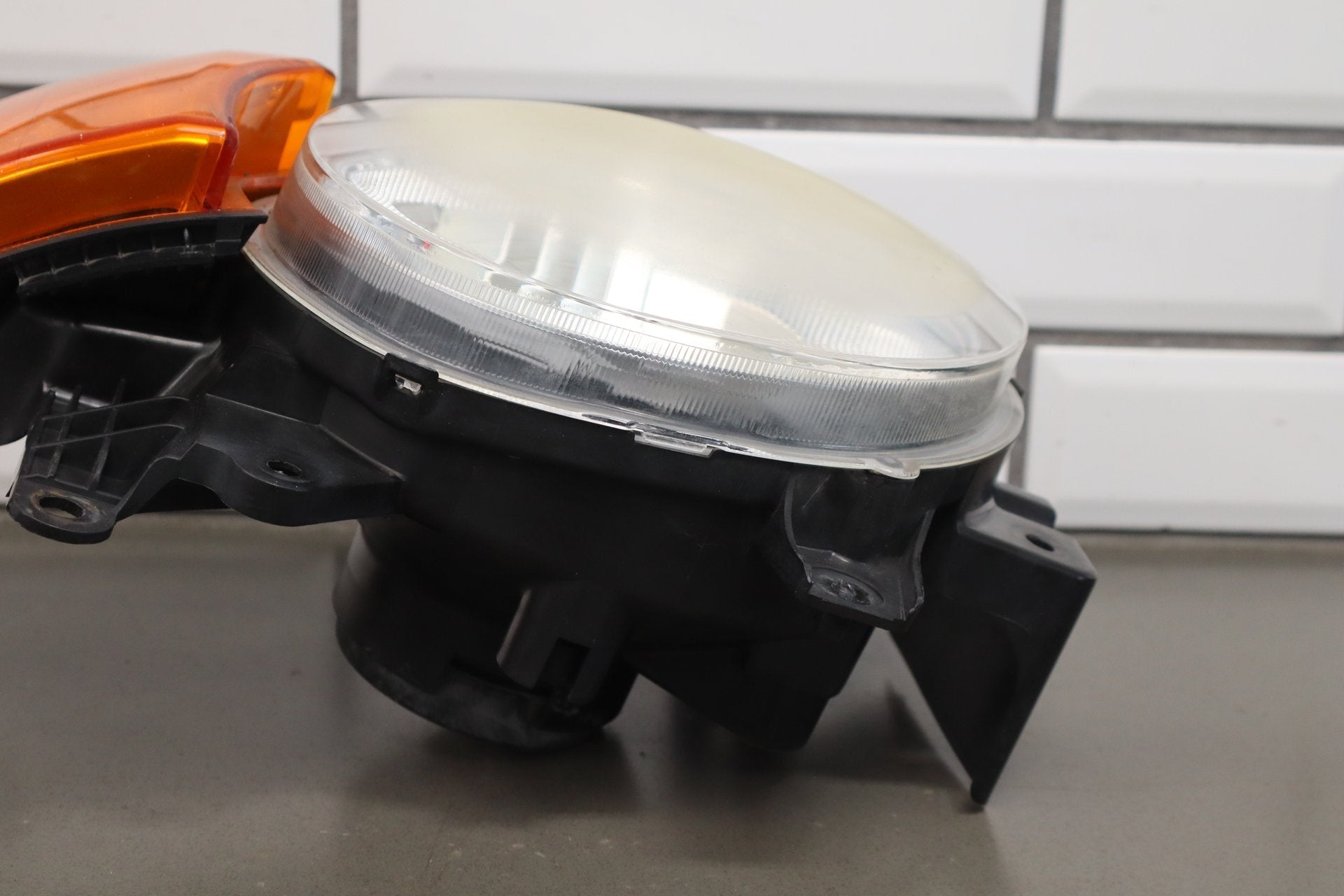 2007-2014 Toyota FJ Cruiser Right Headlamp OEM