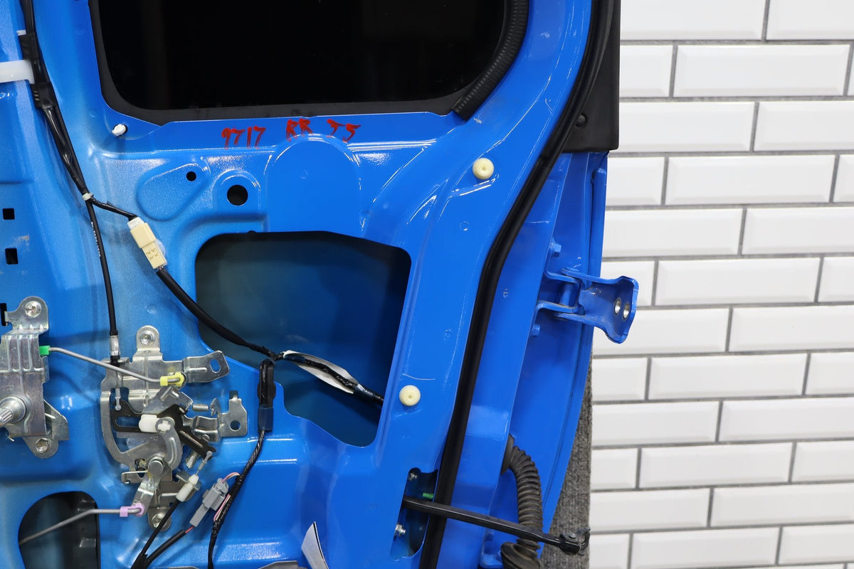 2007-2014 Toyota FJ Cruiser Right Rear Door Voodoo Blue ( 2JV )