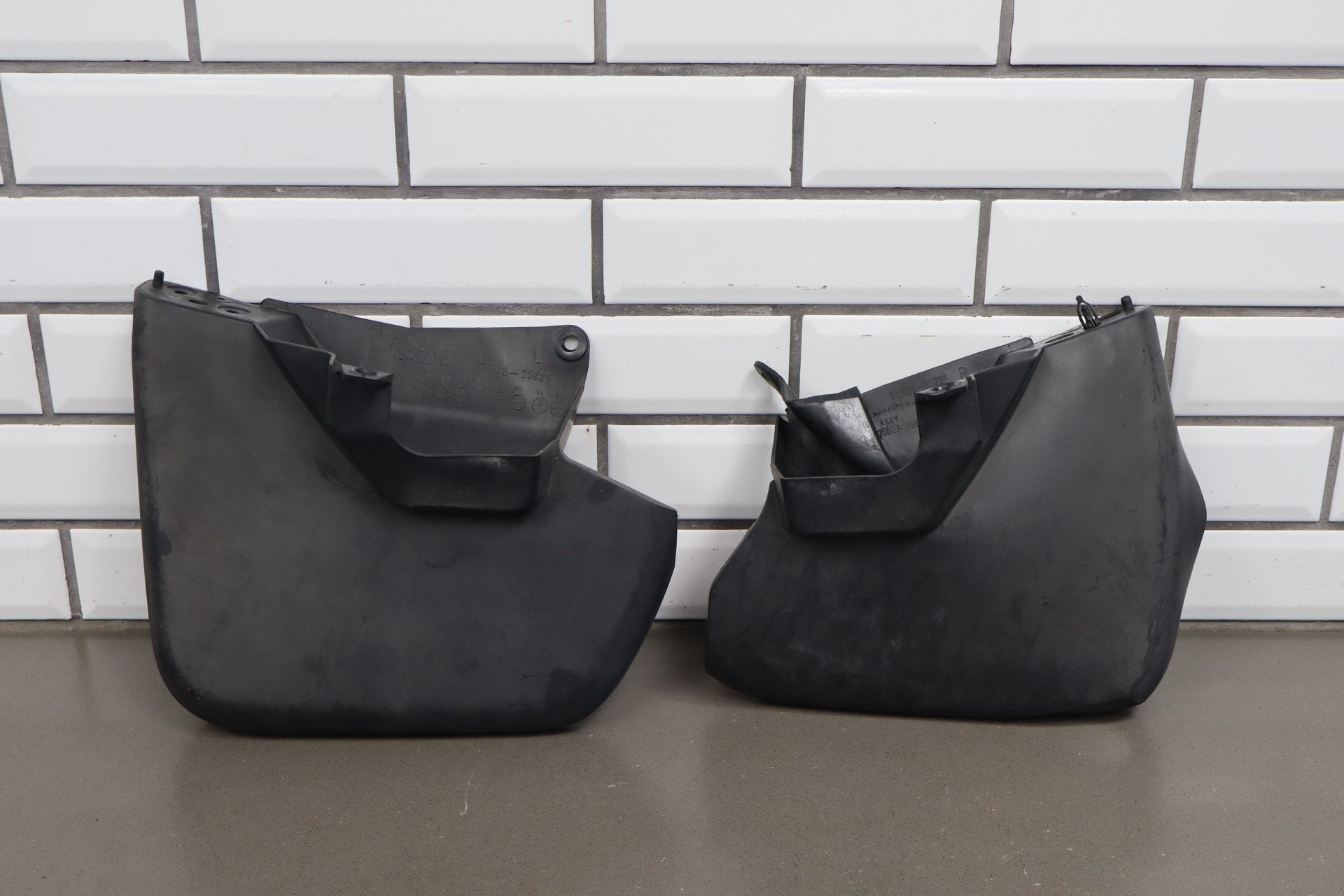 2007-2014 Toyota FJ Cruiser - Splash Guard Set PN: