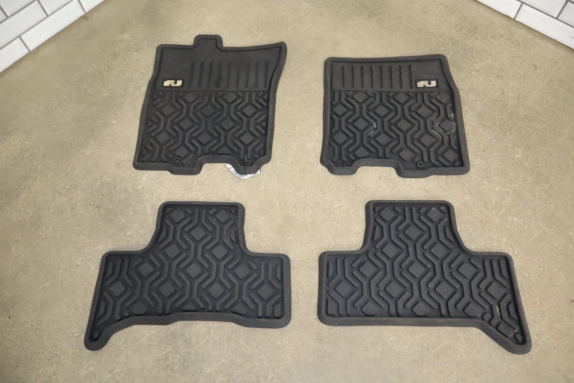 2007-2014 Toyota FJ Crusier OEM Rubber Floor Mats x4