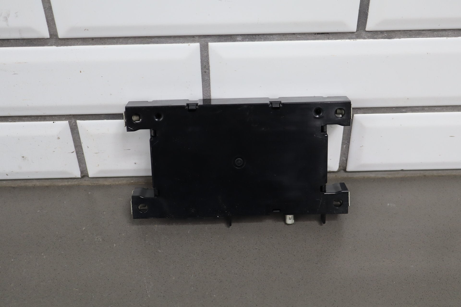 2007-2015 Jaguar XKR- Bluetooth Module PN: 6w83-10d893-ag