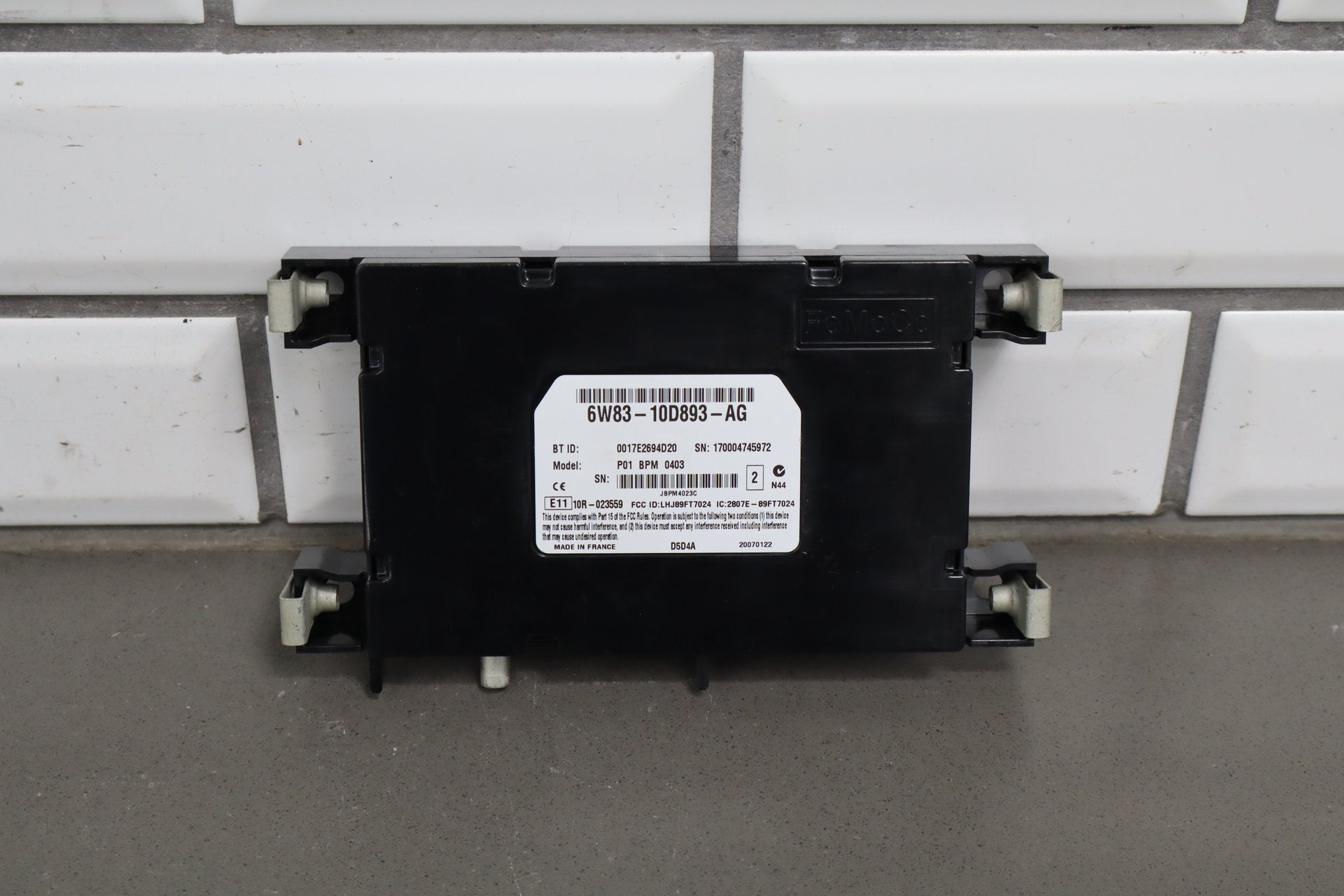 2007-2015 Jaguar XKR- Bluetooth Module PN: 6w83-10d893-ag