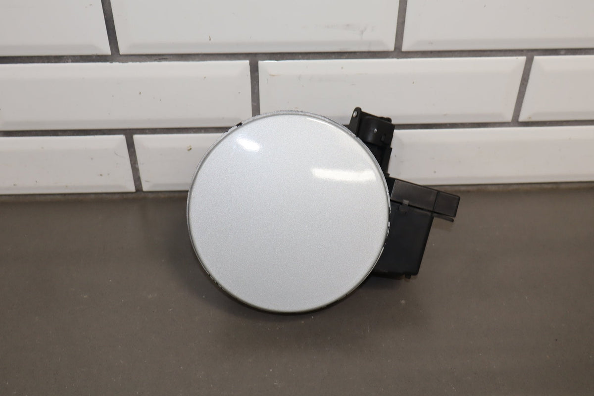 2007-2015 Jaguar XKR Fuel Filler Door Liquid Silver MEE