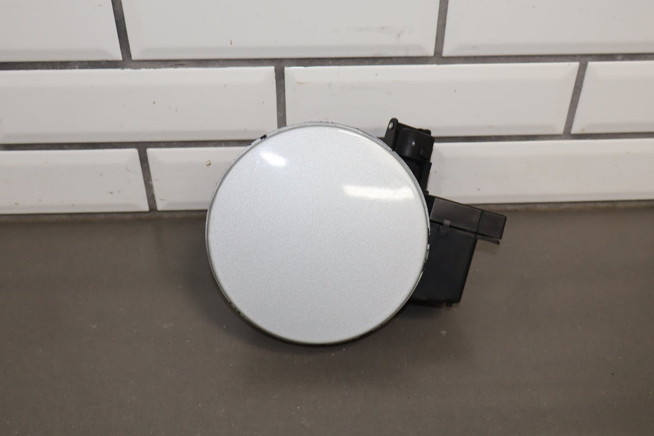 2007-2015 Jaguar XKR Fuel Filler Door Liquid Silver MEE