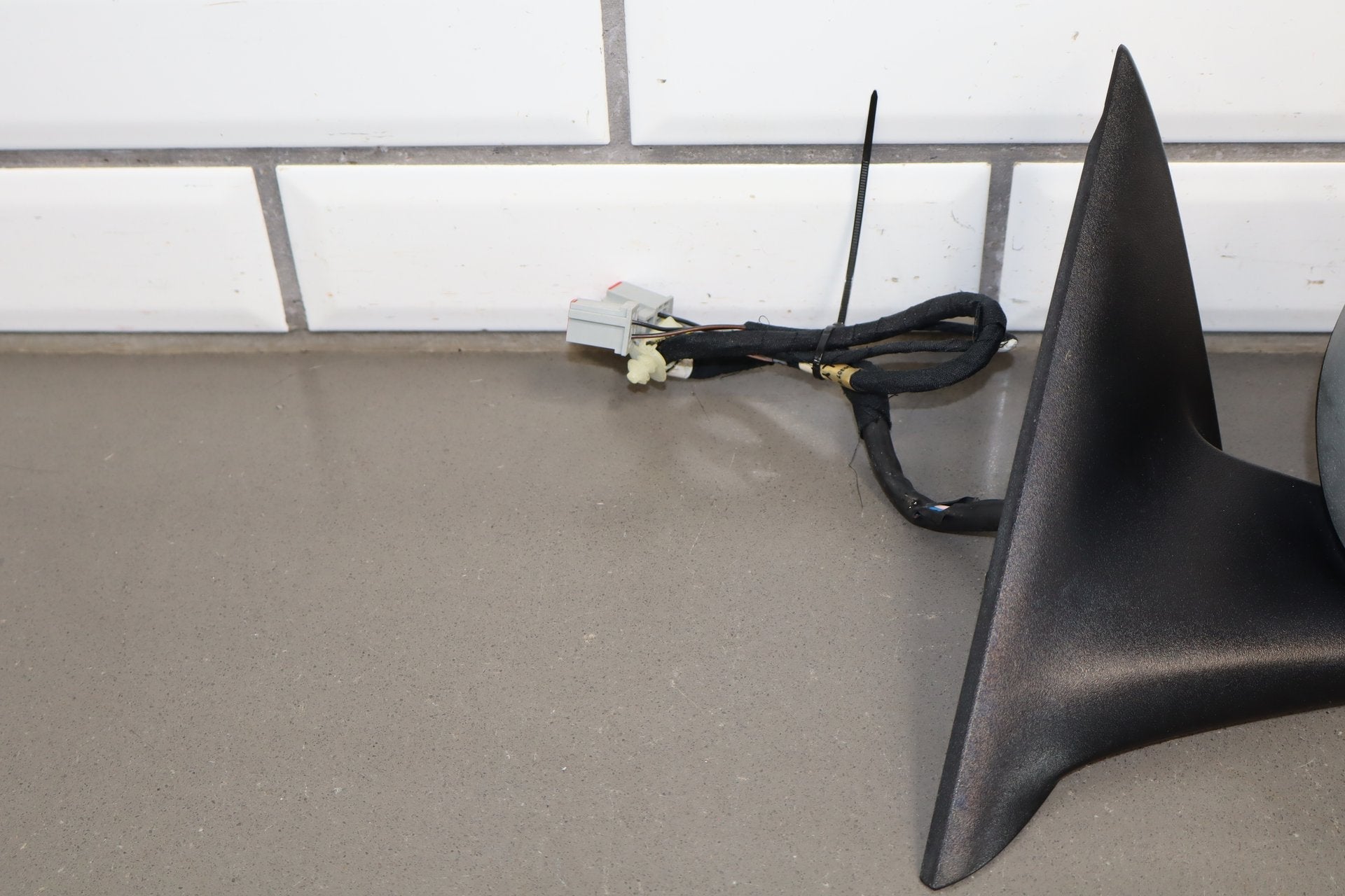 2007-2015 Jaguar XKR Left Door Mirror Liquid Silver MEE