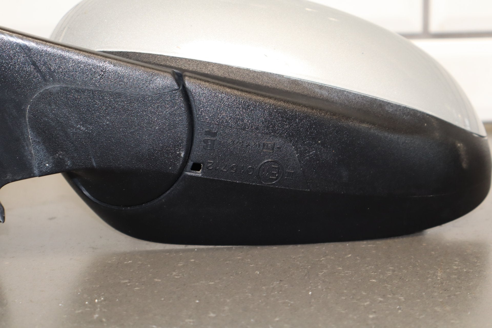 2007-2015 Jaguar XKR Left Door Mirror Liquid Silver MEE