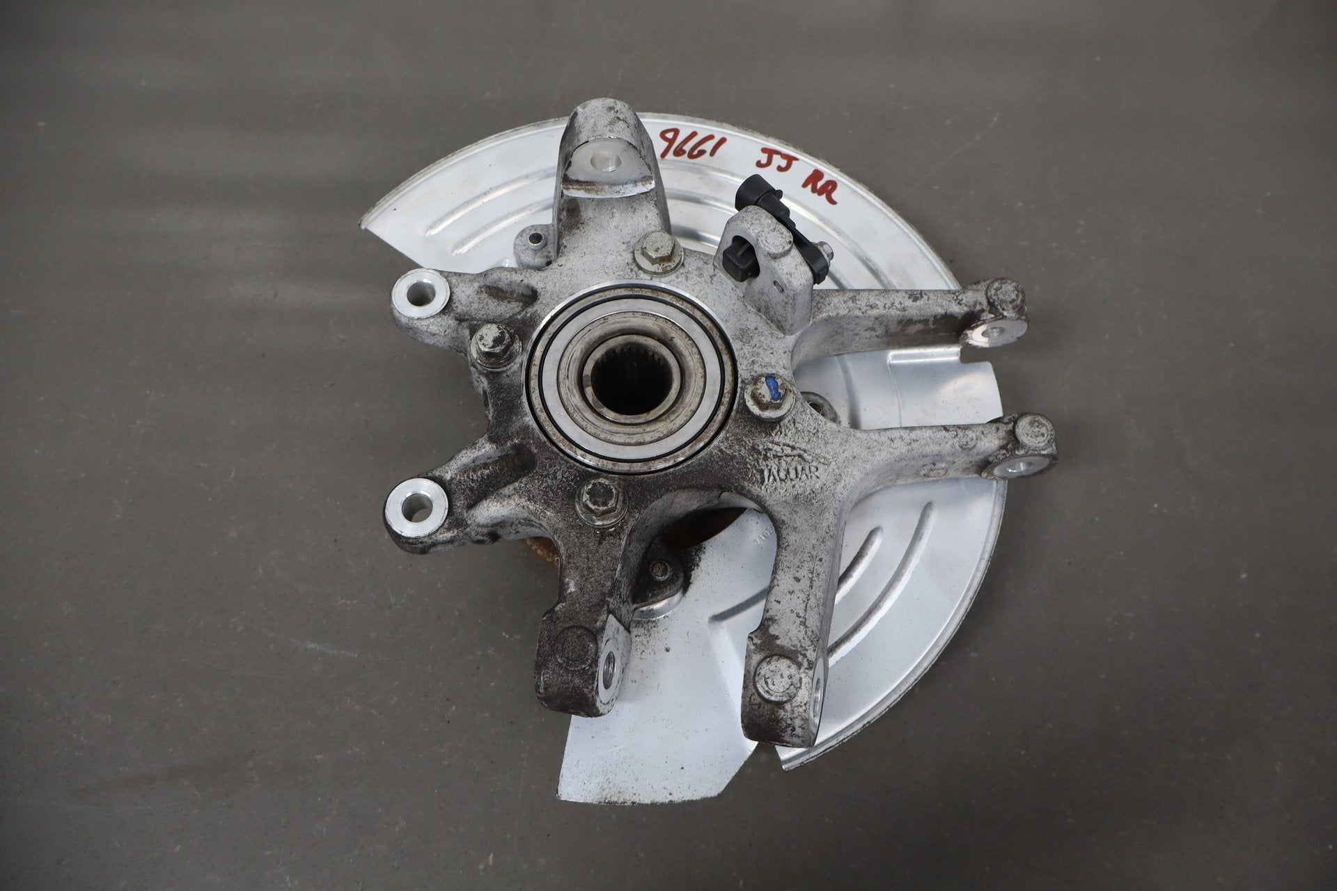 2007-2015 Jaguar XKR Right Rear Suspension Spindle