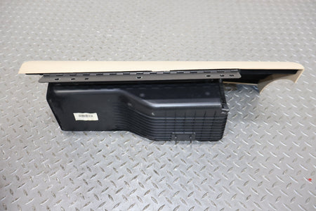 2007 Cadillac Escalade- Glove Box