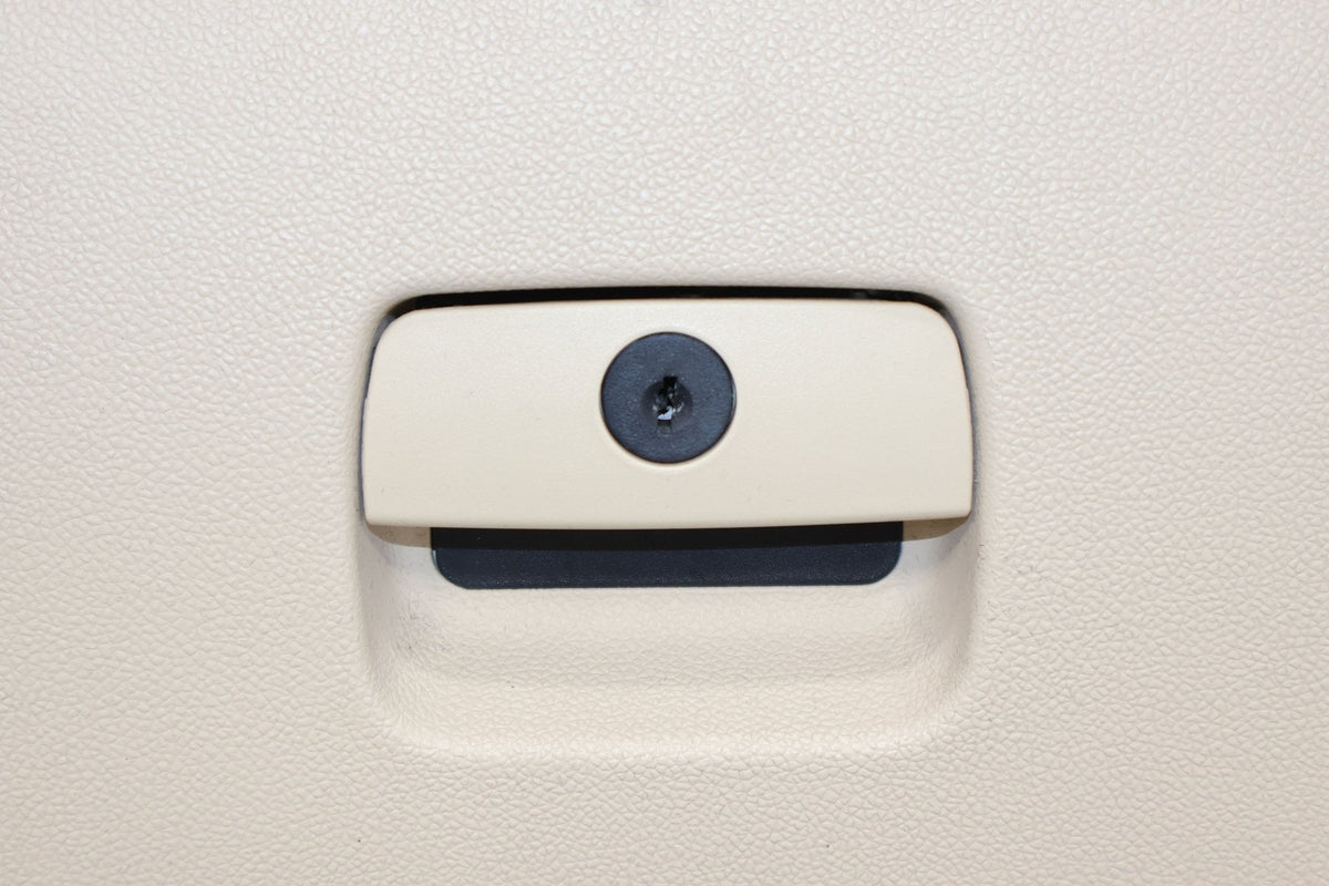 2007 Cadillac Escalade- Glove Box