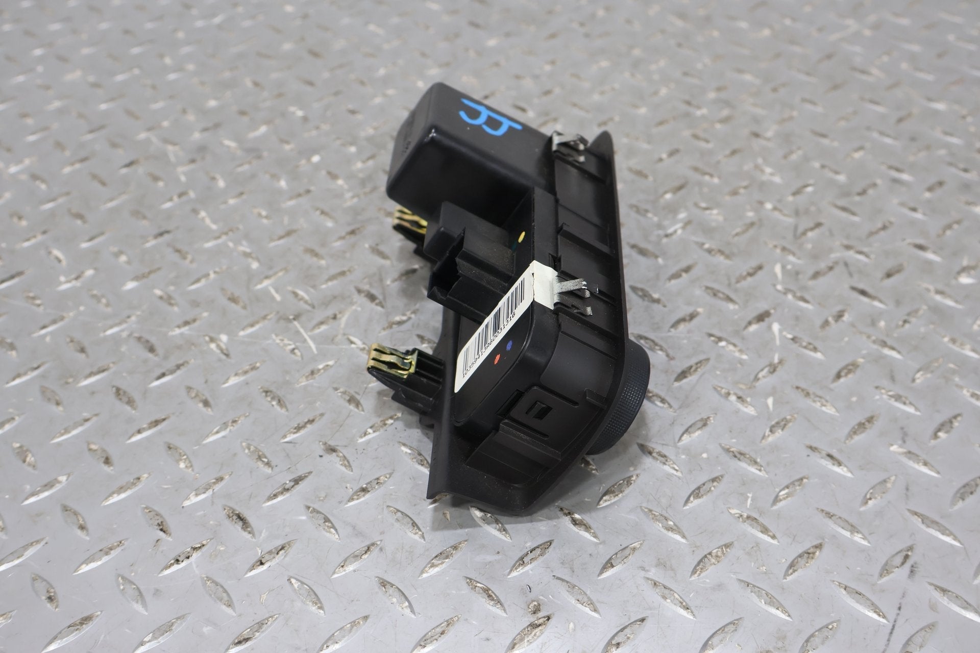 2007 Cadillac Escalade- Headlight Switch