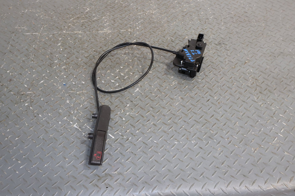 2007 Cadillac XLR- Right Front Door Latch