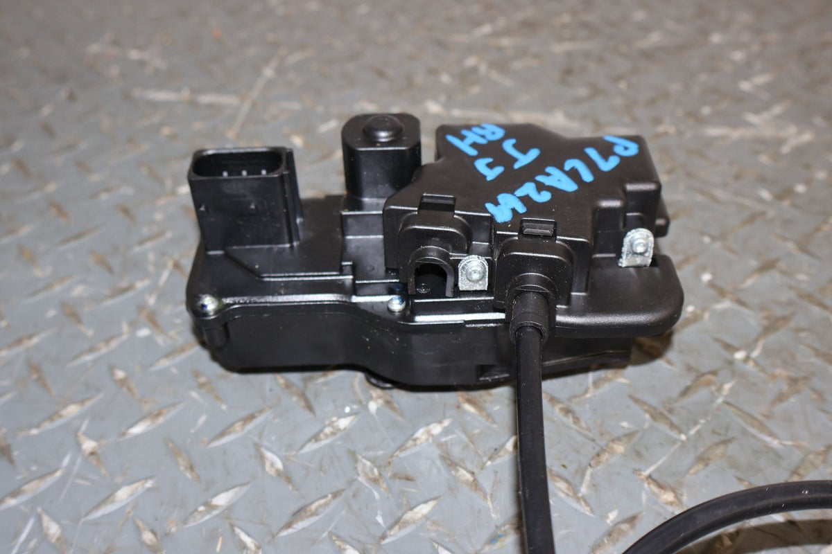 2007 Cadillac XLR- Right Front Door Latch