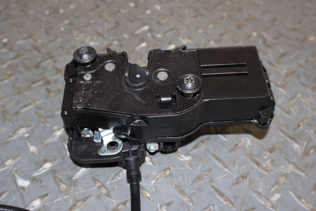 2007 Cadillac XLR- Right Front Door Latch