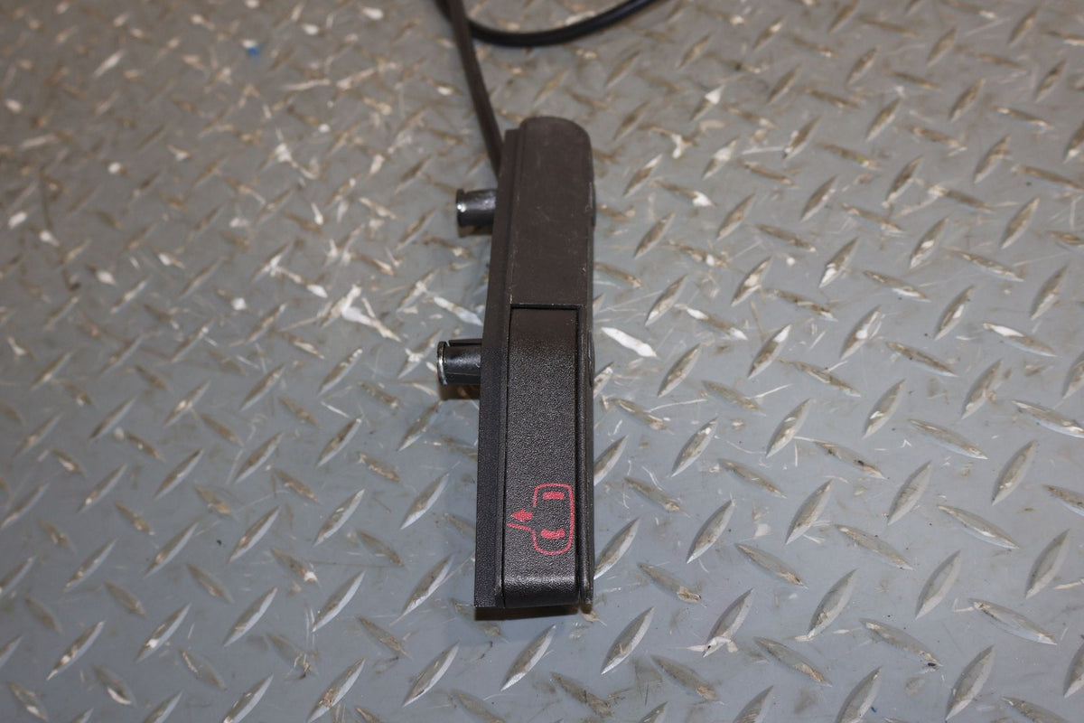 2007 Cadillac XLR- Right Front Door Latch