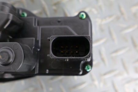 2007 Cadillac XLR- Right Front Door Latch